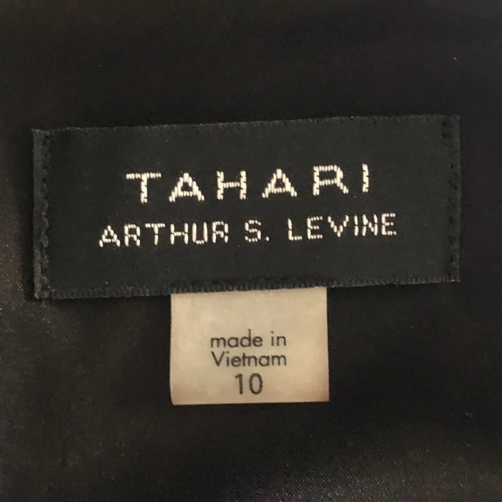 NWT! Tahari Size 10 Beautiful Sleeveless Black/ Gold Jumpsuit - Picture 6 of 16